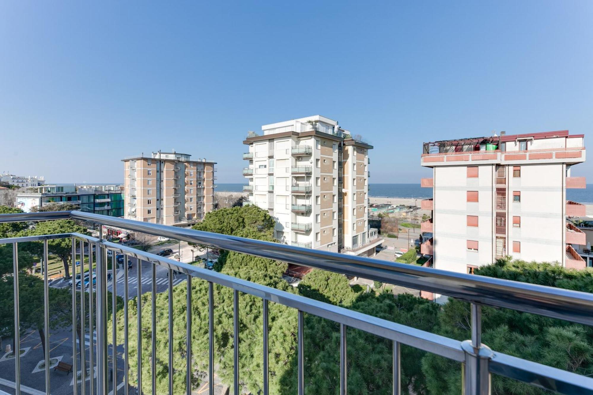 Hotel La Perla Римини Экстерьер фото